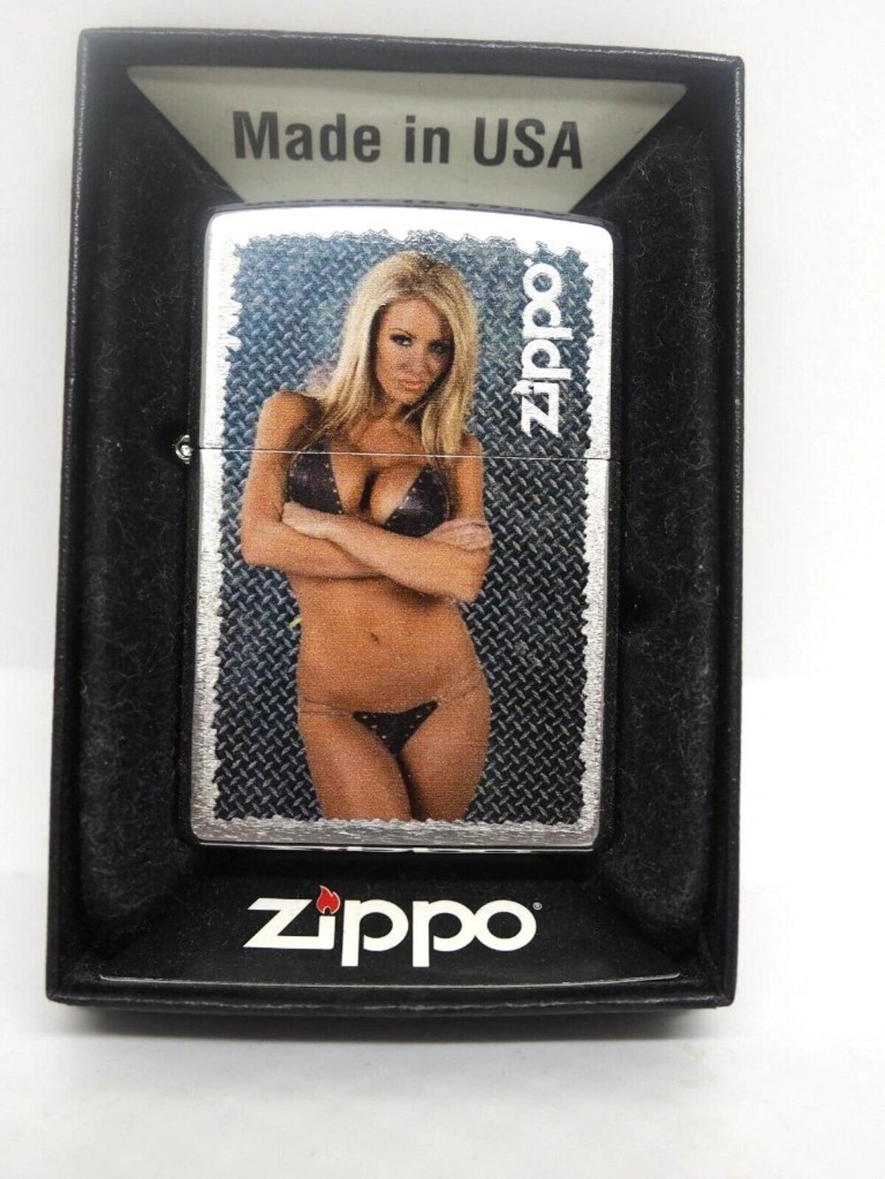 Retired Sexy Zippo Pin Up Girl Zippo Lighter